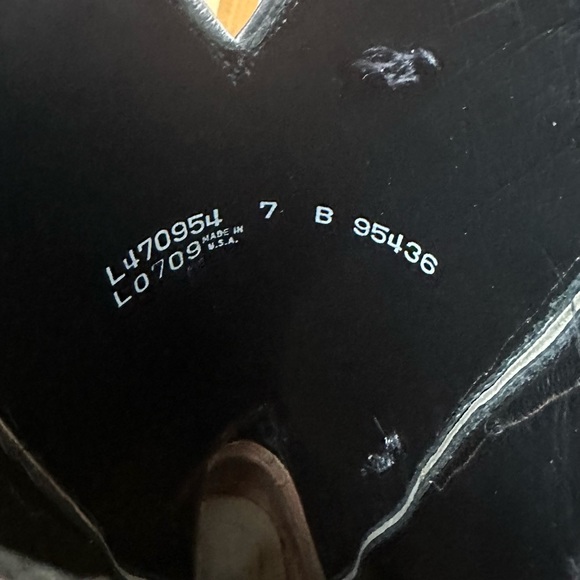 RARE Lucchese Women’s Black Patent Leather Cowboy Boots with Silver Stitching 7 - Picture 5 of 9